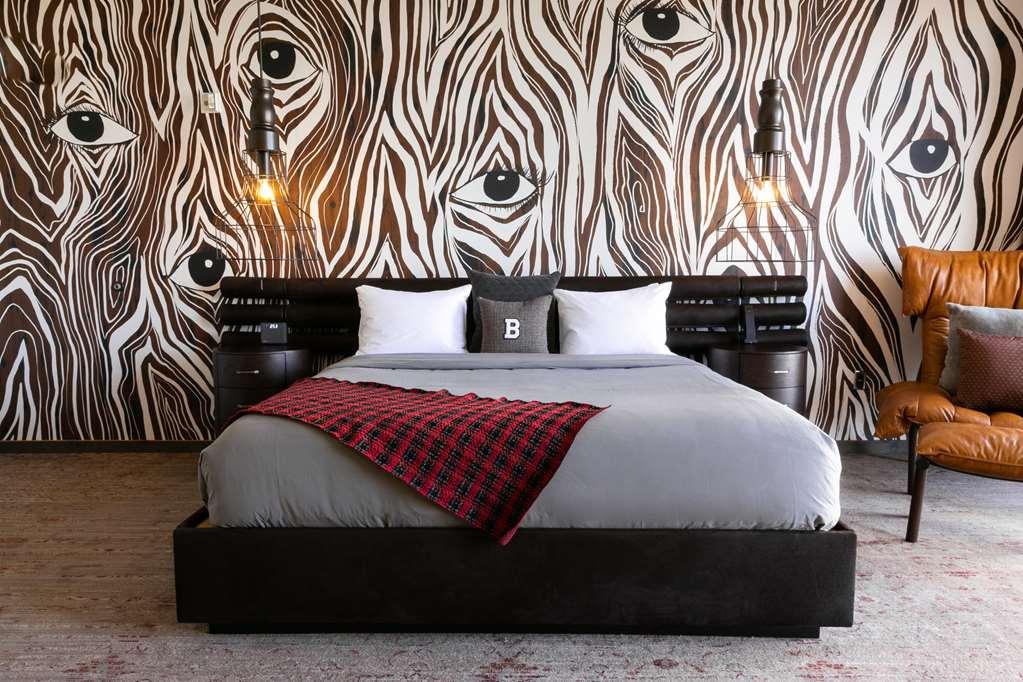 Bobby Hotel