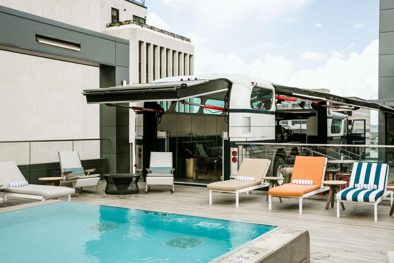 Hotel Bobby